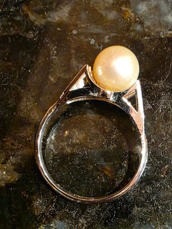 Sterling Silver Rhodium Plated Open Triangle Fresh Water Pearl Sz 5.5
