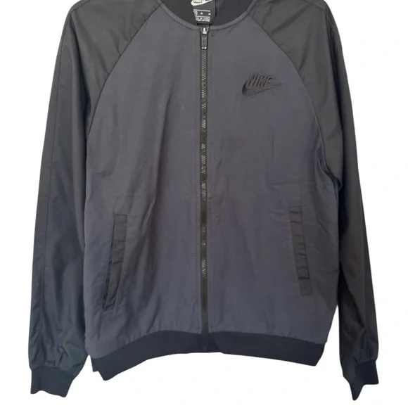 Nike Men's Dark Gray Windbreaker