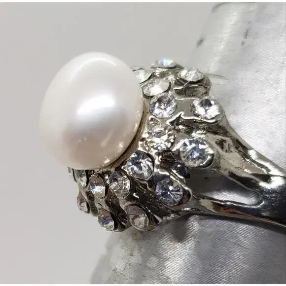 Vintage Big Ring Silver Genuine Pearl & Rhinestone Cluster Cocktail Domed sz 9