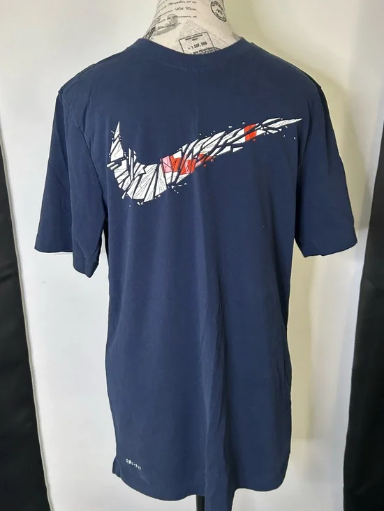 Men’s New Nike USA Logo Tee (M)