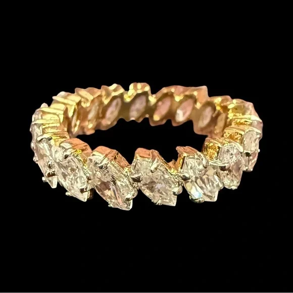 Elegant Gold and Silver Women's Ring