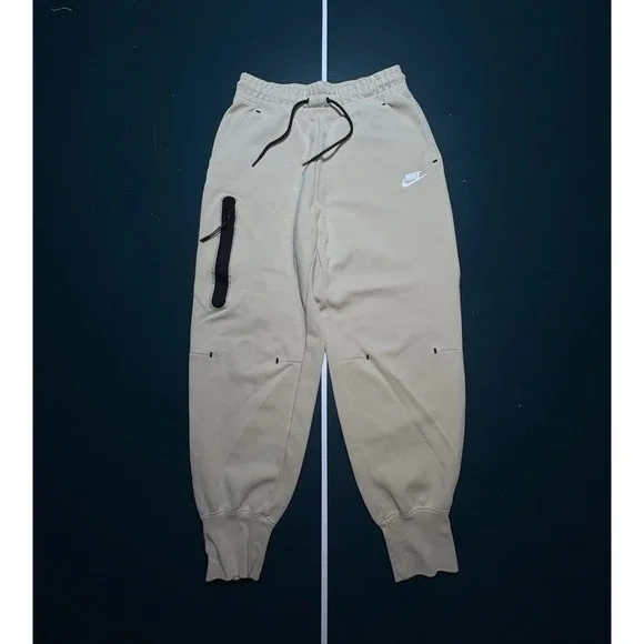 Nike Tech fleece sweatpants size Small light bone‎ beige loose fit joggers