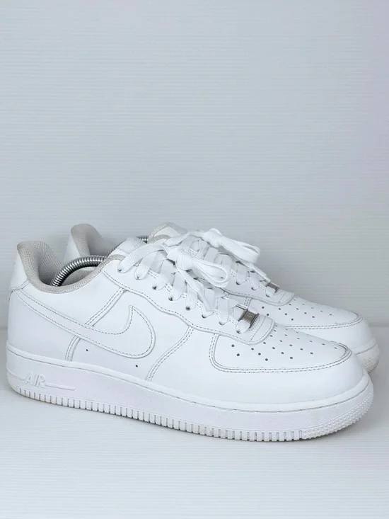 Nike Air Force 1 ‘07 Triple White Leather Sneakers Men’s 9.5 CW2288-111