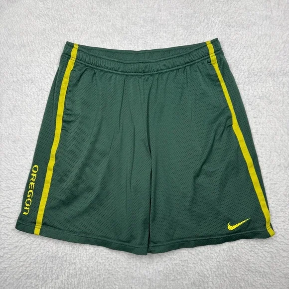Vintage Nike Oregon Ducks Mesh Gym Shorts Green Basketball Athletic  Men's L