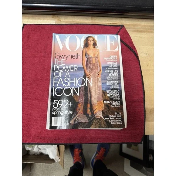 Vogue Magazine March 2002 – Gwyneth Paltrow Cover‎ – 592+ Pages