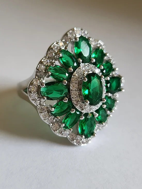 New 925 Silver Oval Cut Emerald Diamond Ring for Women