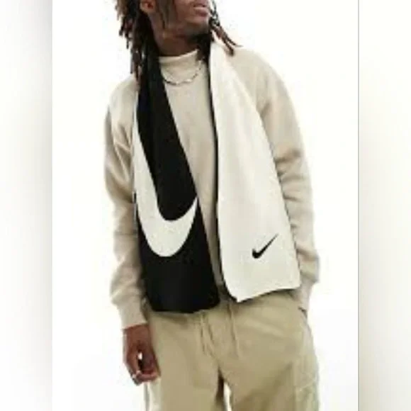 Nike Sport Swoosh Scarf  Unisex NWT