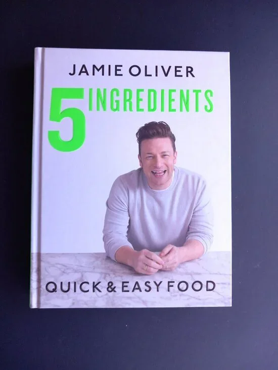 Jamie Oliver 5 Ingredients Quick & Easy Food Cookbook