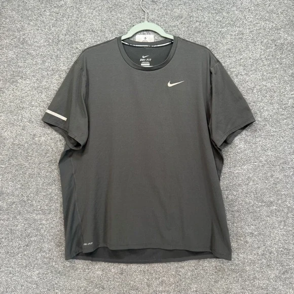 Nike Running Shirt Mens XL Black Drifit‎ Mesh Breathable Reflective Performance