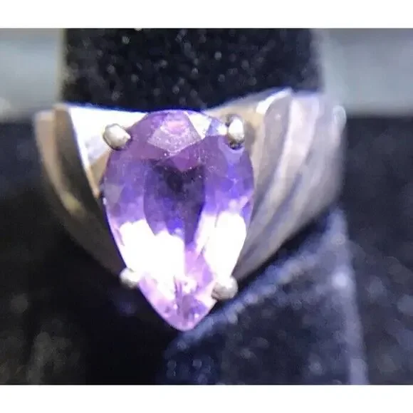 Robson Jewelers Amethyst Tear Drop Ring Sz6.75 925 NWT (All Stones Simulated)
