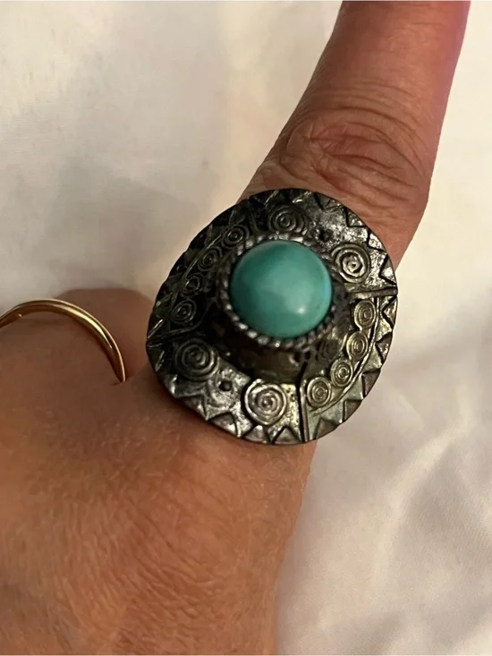 Designers original antique Turquoise Stone Antique Silver-Patina Statement Ring