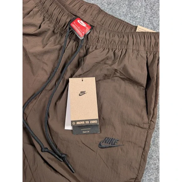 Nike Tech Mens Woven Taper Leg Pants sz Small‎ Brown Performance NWT