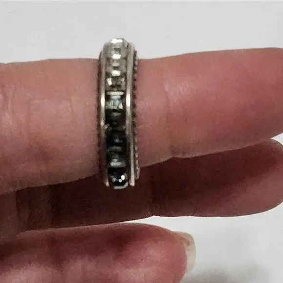 Brighton black Spectrum crystal‎ ring size 7