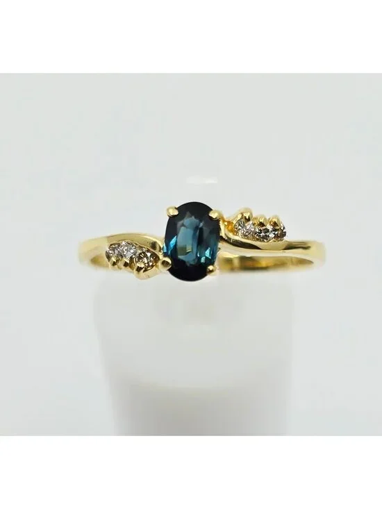 Beautiful 14K Solid Yellow Gold Designer Oval Sapphire & Diamond Ring - Size 9.5