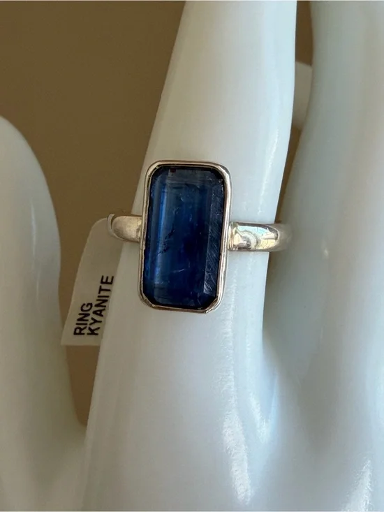 Kyanite Ring