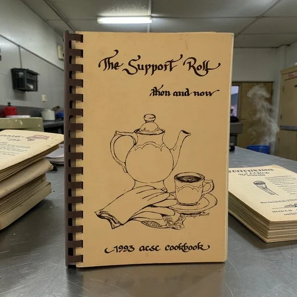 Vintage 1993 ACSC Cookbook The Support Roll Then and Now Air Force Military Base