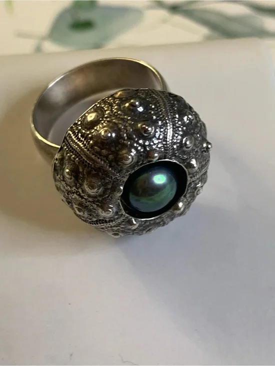 Sterling Silver Sea Urchin Style Dome  Ring with Green Center Culture Pearl