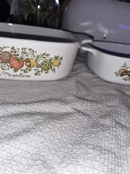 vintage Corning Ware casserole dish from the 