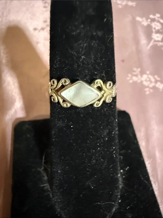 Sterling silver Filigree Ring with White Marquise mother-of-pearl ring