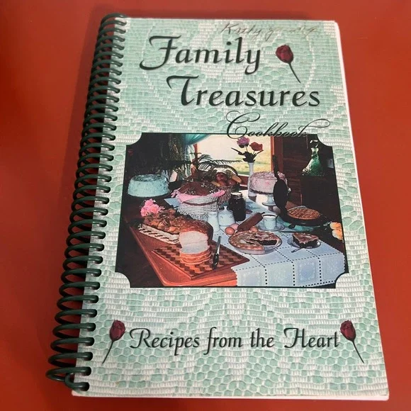 Family Treasures Cookbook Recipes from the Heart Amish Mabel Yoder Spiral Bound