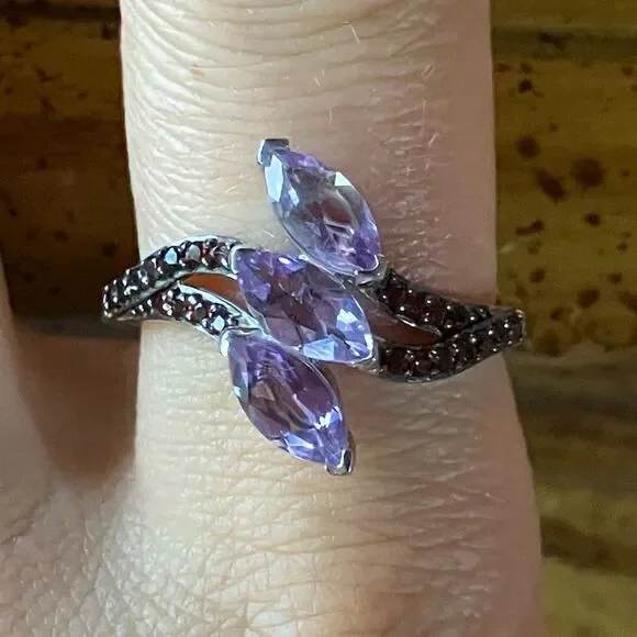 Moroccan Amethyst Red Garnet Sterling Silver Ring Size 9