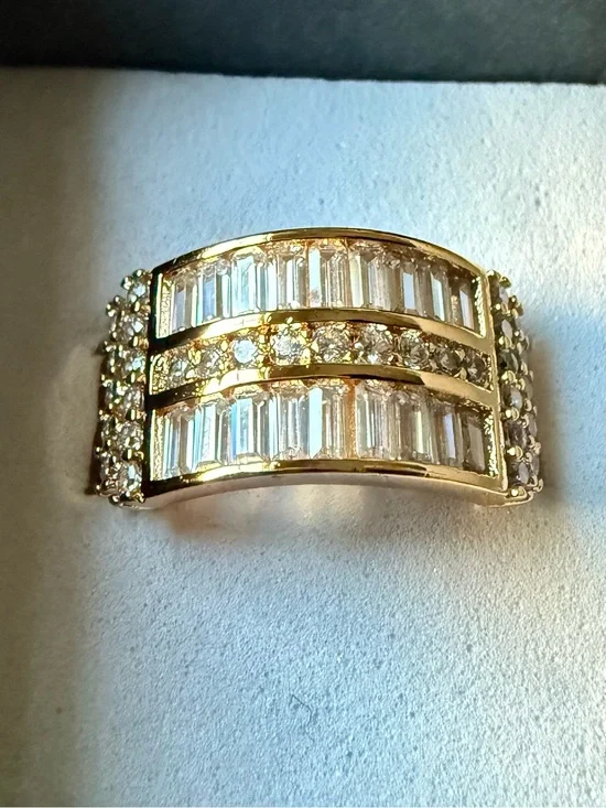 NEW! 18k Gold Plated Baguette & Round Crystal Statement Ring size 6