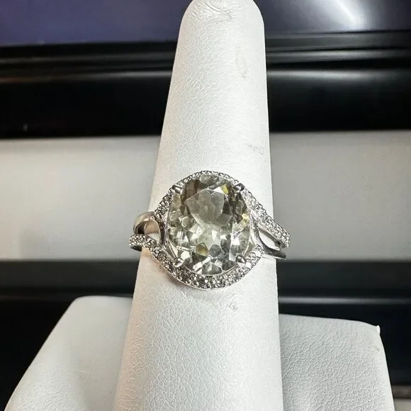 NWOT 9x11mm‎ oval cut Prasiolite w/ cz diamond accents in sterling silver ring!