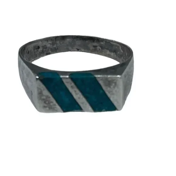 Vintage made in Mexico JPC turquoise and silver ring.