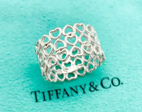 Tiffany & Co. Paloma Picasso Crown of Hearts Wide Ring Sterling Silver Size 7