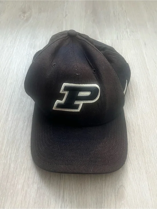 Purdue Boilermakers Nike Golf Classic99 Dri-FIT Hat Mens OS Black NCAA Cap