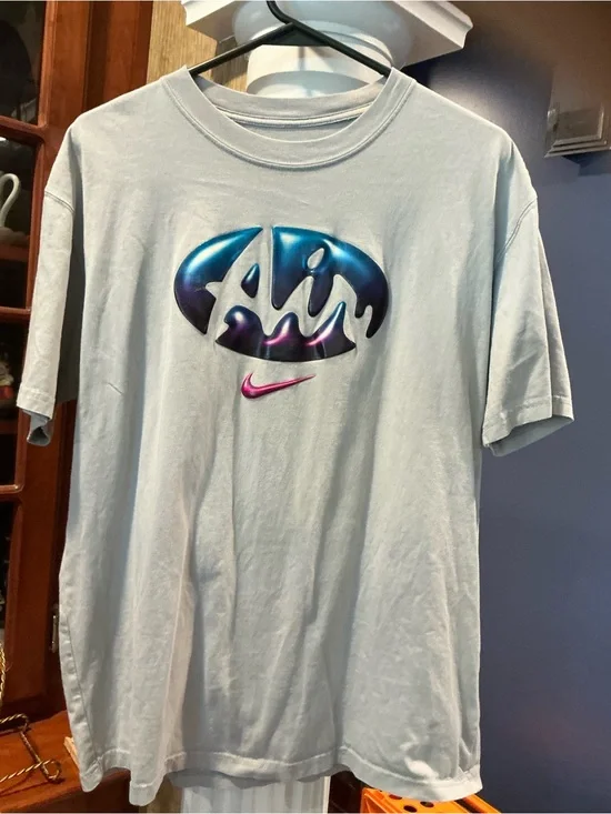 Nike Light Gray Tee with Blue-Purple Drip Logo and Pink Swoosh