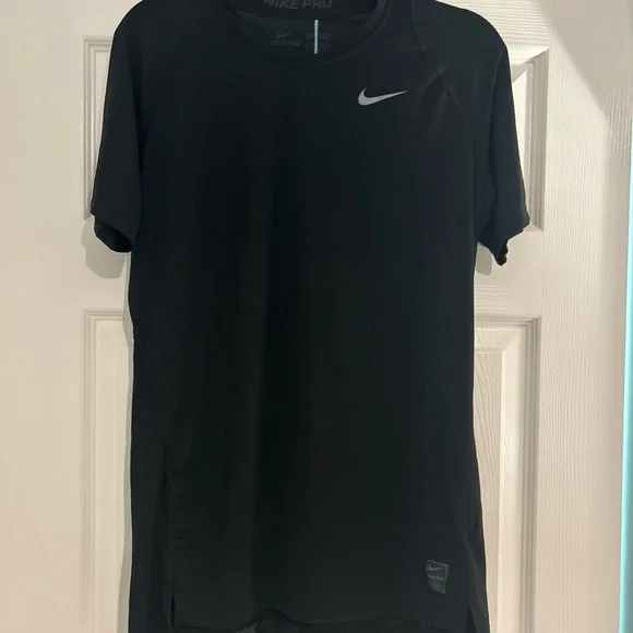 Nike Dri Fit Men’s XL Black Athletic T Shirt Short Sleeve Swoosh Gym Workout