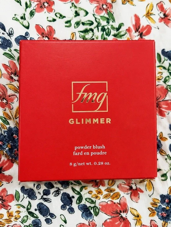 fmg Glimmer Powder Blush color petal pink