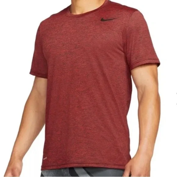 NWOT - Nike Men’s DryFit Short Sleeve T-Shirt - Size Large