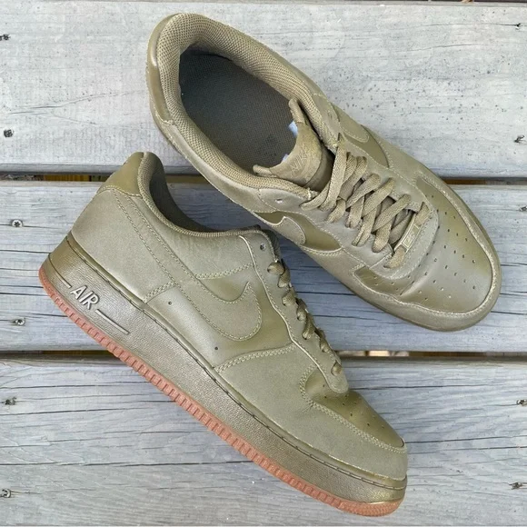 Nike Air Force AF1 82 Iguana low top shoes size 10