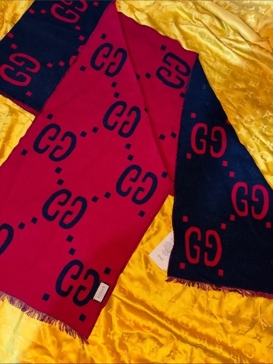 GUCCI GG Wool Jacquard Scarf Navy Red