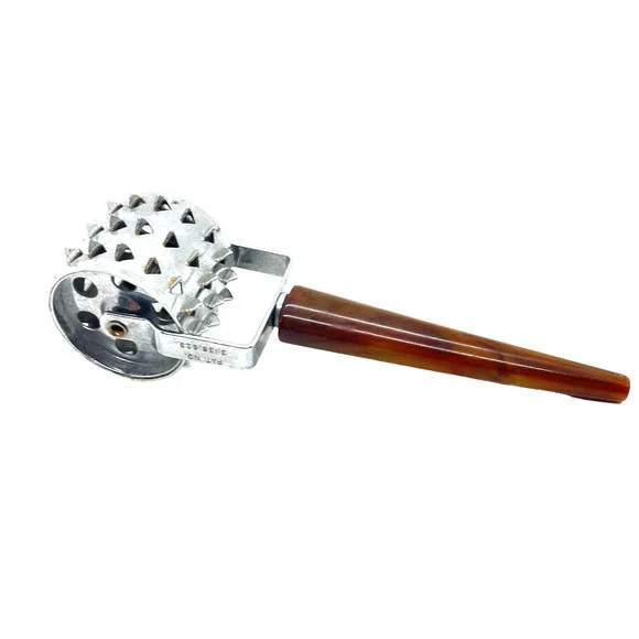 Dough Hole Roller Meat Tenderizer Butterscotch Bakelite Handle VTG Pat 3138823