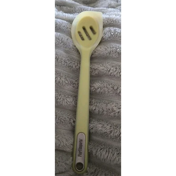 Pier 1 Imports‎ light Yellow Solid Silicone Slotted Spoon Cooking Utensil