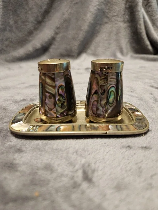 70s Vintage mini Mexican salt and pepper shakers with a matching tray.