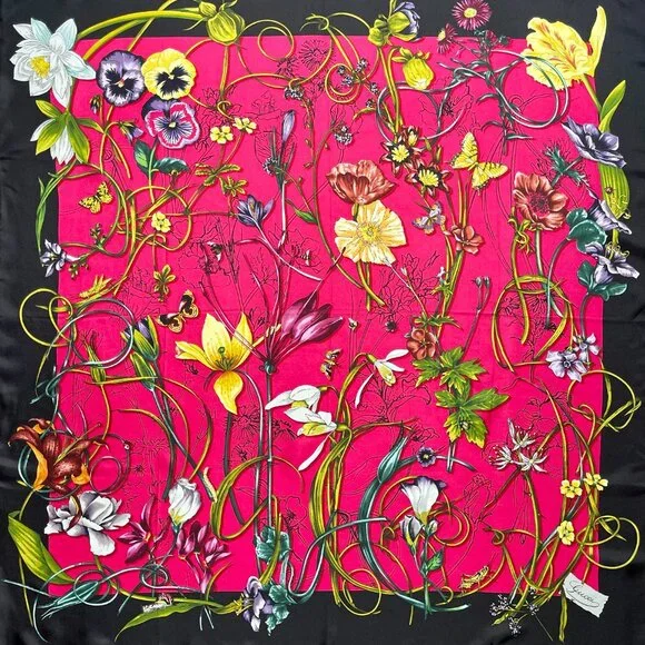 Gucci Silk Wrap Logo Flora Infinity Print Hot Pink Multicolor Scarf