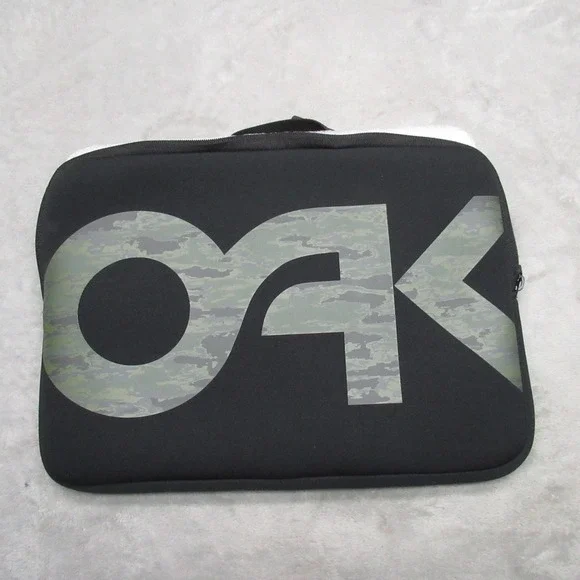 Oakley B1B Laptop Case‎ Black Brush Camo Padded Water Repellent Work Bag NEW