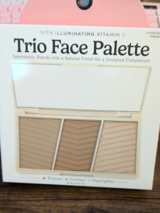 Trio Face Palette - Bronzer, Contour & Highlighter (Neutral Beige)