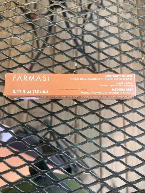 Farmasi Liquid Contour - Brown and Gold Accent Packaging