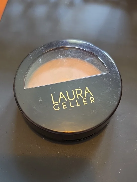 Laura Geller Baked Balance & Brighten- Medium