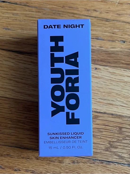 NIB Youth Foria Date Night Sunkissed Liquid Skin Enhancer  in Radient