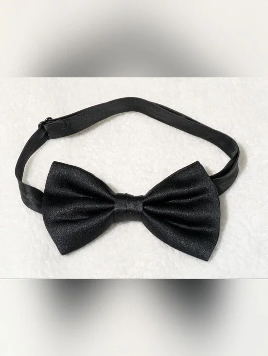 Kids Black Pre-Tied Bow Tie — Adjustable Boys Toddler Tuxedo Bowtie