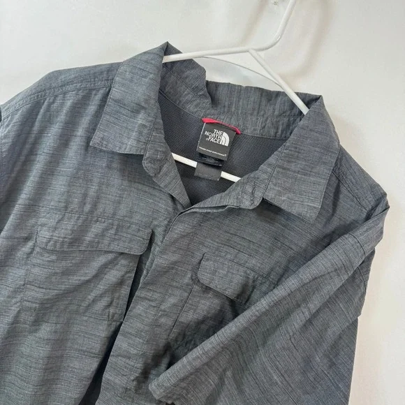The North Face Mens XL Gray Short Sleeve Vented Hiking Fishing Button Up Shirt