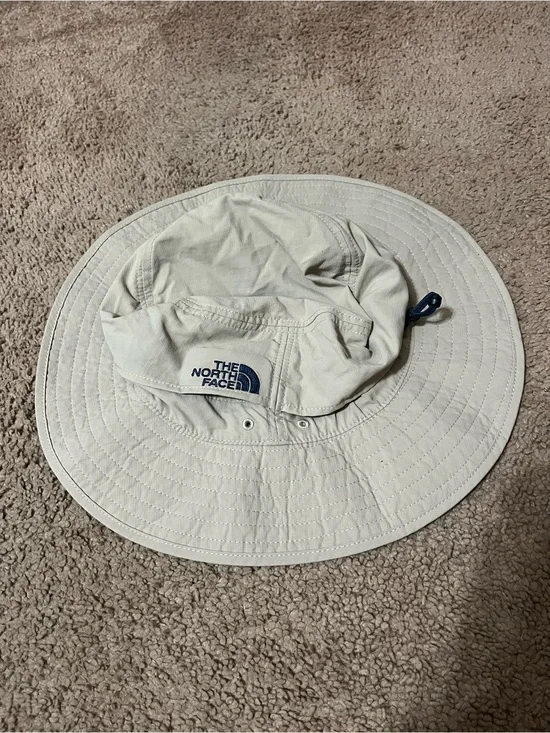 The North Face Light Beige Hat with Navy Logo