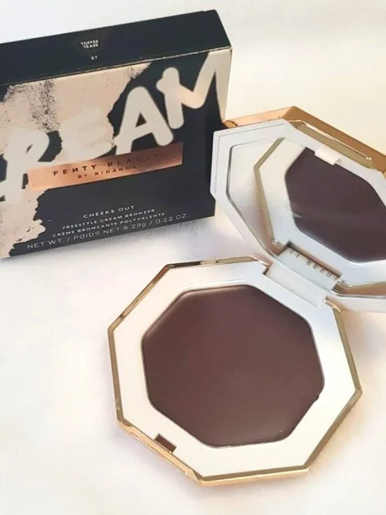 Fenty Beauty Cheeks Out Freestyle Cream Bronzer ~ 07 Toffee Tease (Deep) NIB