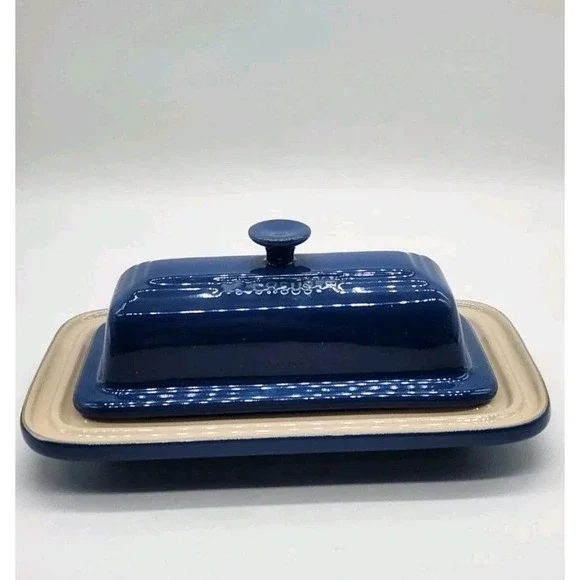 Le Creuset Signature Enamel Stoneware Ceramic Butter Dish Blue 17-25 7.5